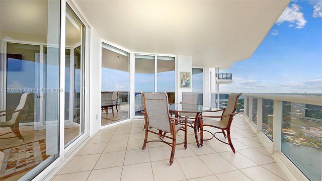4779 Collins Avenue 2708, Miami Beach, FL 33140