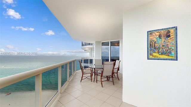 4779 Collins Avenue 2708, Miami Beach, FL 33140