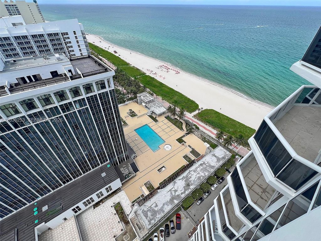 4779 Collins Avenue 2708, Miami Beach, FL 33140