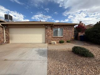 9212 Admiral Lowell Avenue NE, Albuquerque, NM 87111