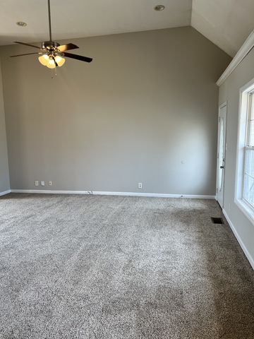 3216 Twelve Oaks Blvd, Clarksville, TN 37042