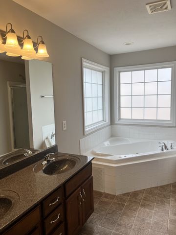 3216 Twelve Oaks Blvd, Clarksville, TN 37042