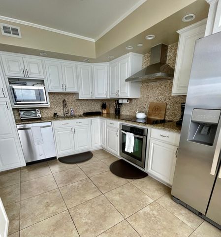 3009 S Ocean Boulevard Ph1, Highland Beach, FL 33487