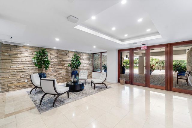 3009 S Ocean Boulevard Ph1, Highland Beach, FL 33487