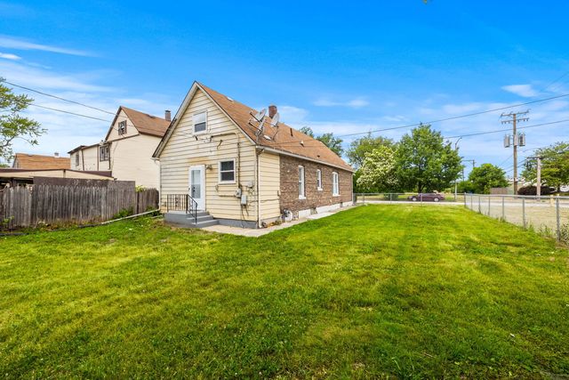 15 155th Street, Calumet City, IL 60409