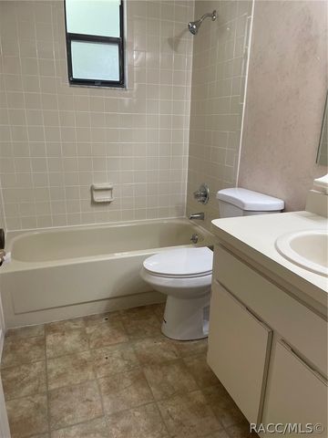 8071 W Homosassa Trail, Homosassa, FL 34448