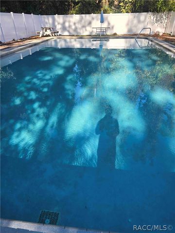 8071 W Homosassa Trail, Homosassa, FL 34448