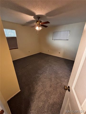 8071 W Homosassa Trail, Homosassa, FL 34448