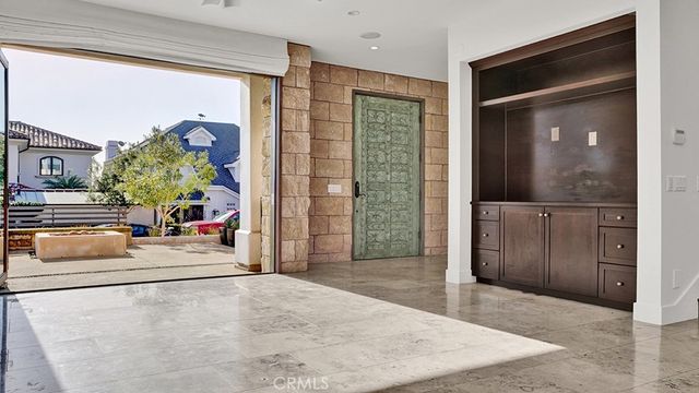 243 Poppy Avenue, Corona Del Mar, CA 92625