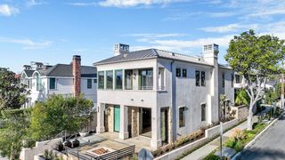 243 Poppy Avenue, Corona Del Mar, CA 92625