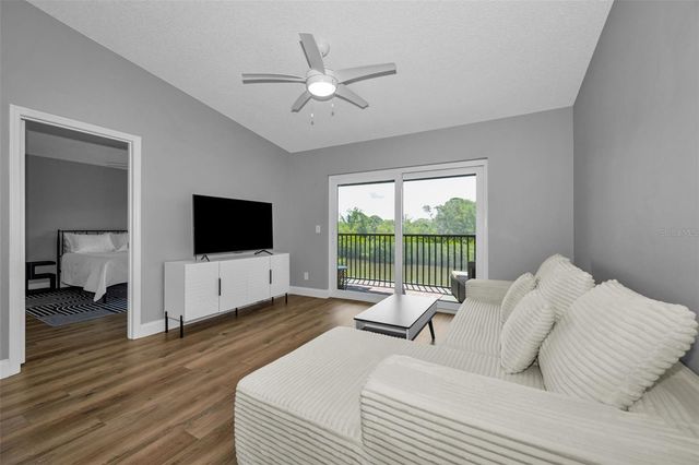 1686 SEASCAPE CIRCLE, Tarpon Springs, FL 34689