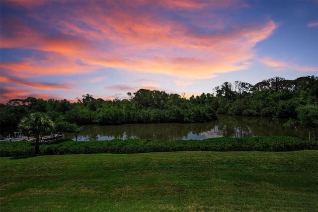 1686 SEASCAPE CIRCLE, Tarpon Springs, FL 34689
