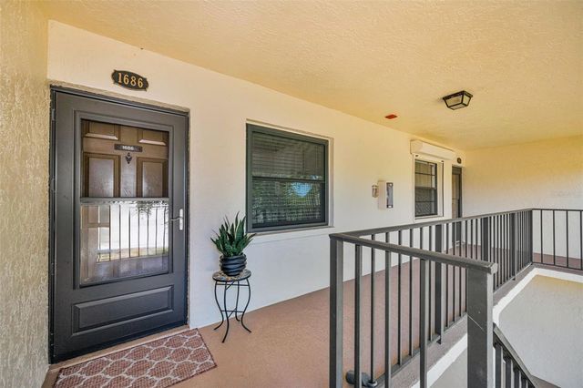 1686 SEASCAPE CIRCLE, Tarpon Springs, FL 34689