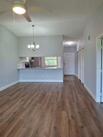 1686 SEASCAPE CIRCLE, Tarpon Springs, FL 34689