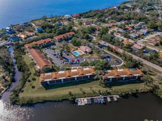 1686 SEASCAPE CIRCLE, Tarpon Springs, FL 34689