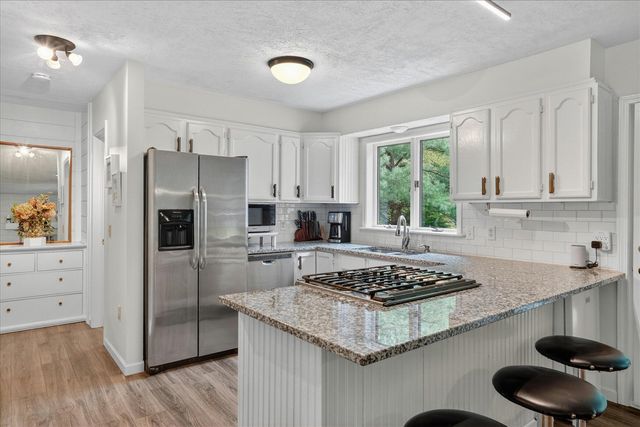 7300 W Victoria Drive, Laingsburg, MI 48848