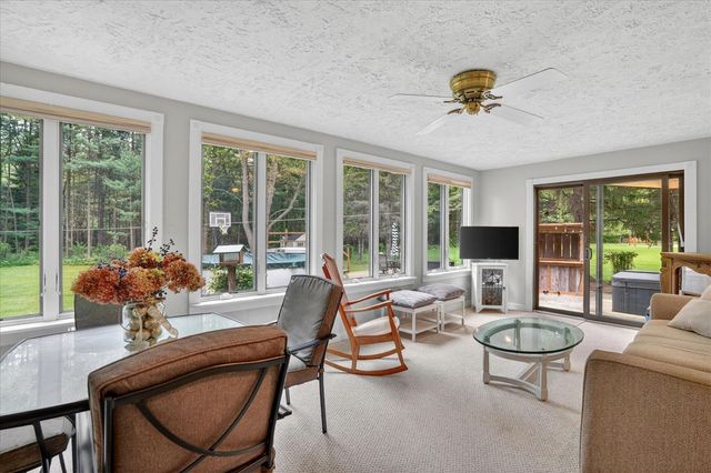 7300 W Victoria Drive, Laingsburg, MI 48848
