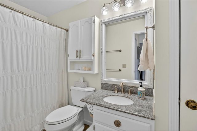 7300 W Victoria Drive, Laingsburg, MI 48848