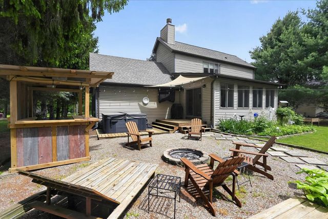 7300 W Victoria Drive, Laingsburg, MI 48848