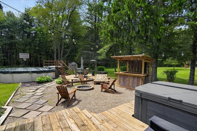 7300 W Victoria Drive, Laingsburg, MI 48848