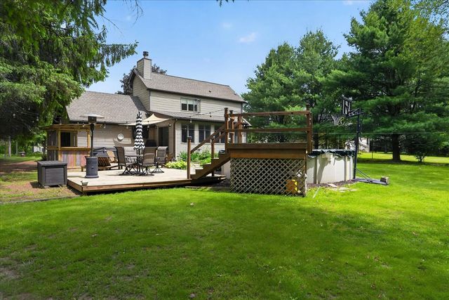 7300 W Victoria Drive, Laingsburg, MI 48848
