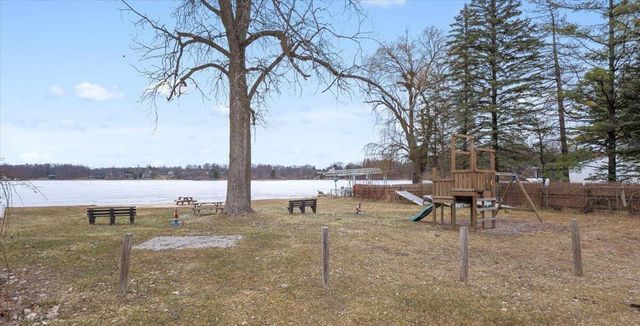 7300 W Victoria Drive, Laingsburg, MI 48848