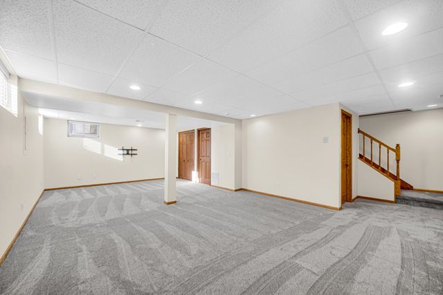 253 Moncrief Drive, Valparaiso, IN 46385