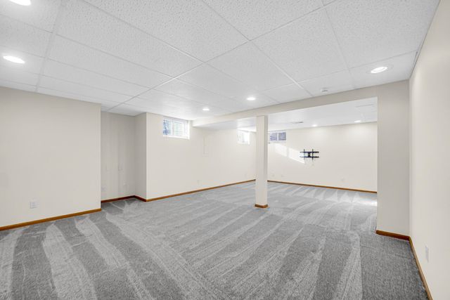 253 Moncrief Drive, Valparaiso, IN 46385