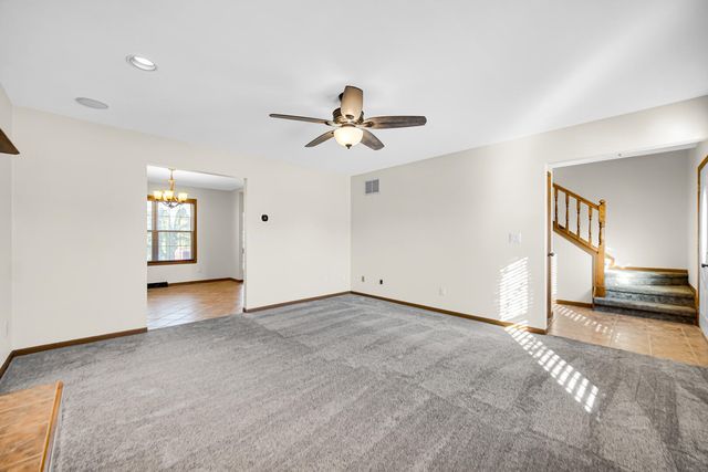 253 Moncrief Drive, Valparaiso, IN 46385