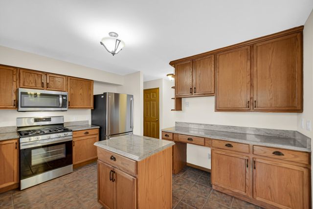 253 Moncrief Drive, Valparaiso, IN 46385