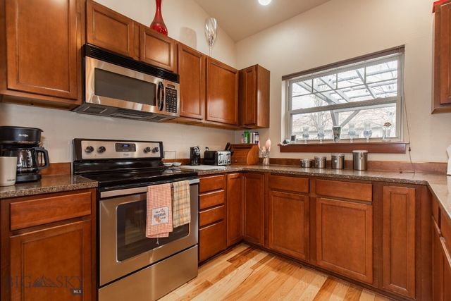 325 Cedar Wood Circle, Bozeman, MT 59718