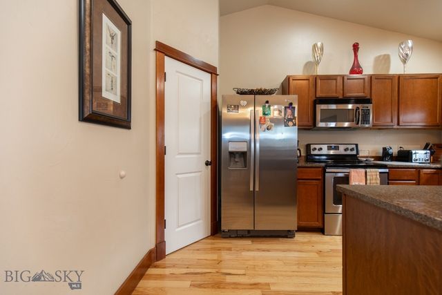 325 Cedar Wood Circle, Bozeman, MT 59718