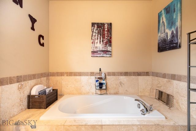 325 Cedar Wood Circle, Bozeman, MT 59718