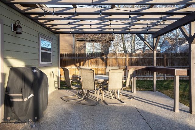 325 Cedar Wood Circle, Bozeman, MT 59718