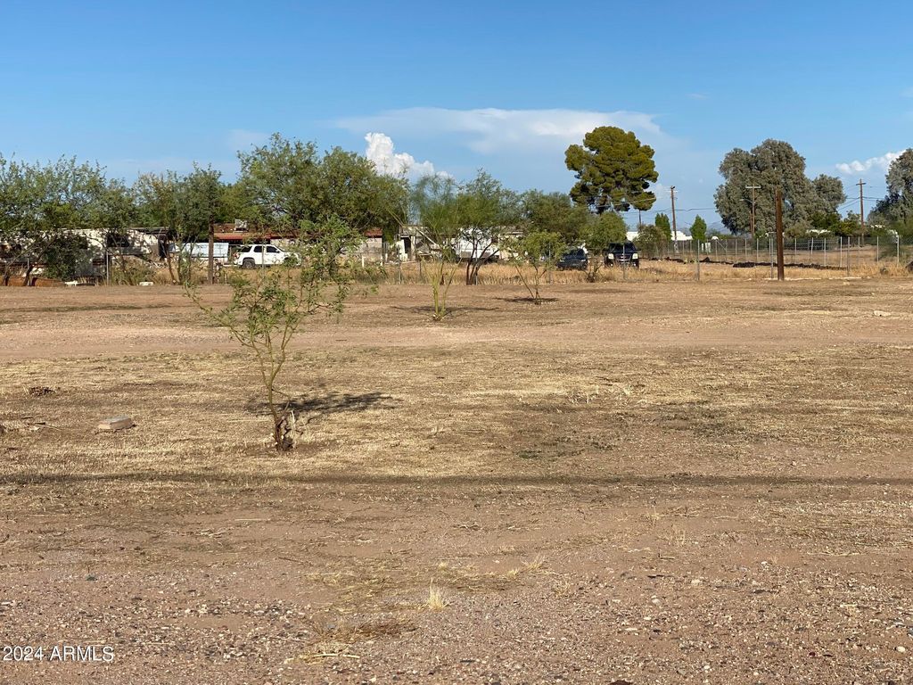 Image 7 of property listing at 1045 S ARIZONA Boulevard 7, Coolidge, AZ 85128