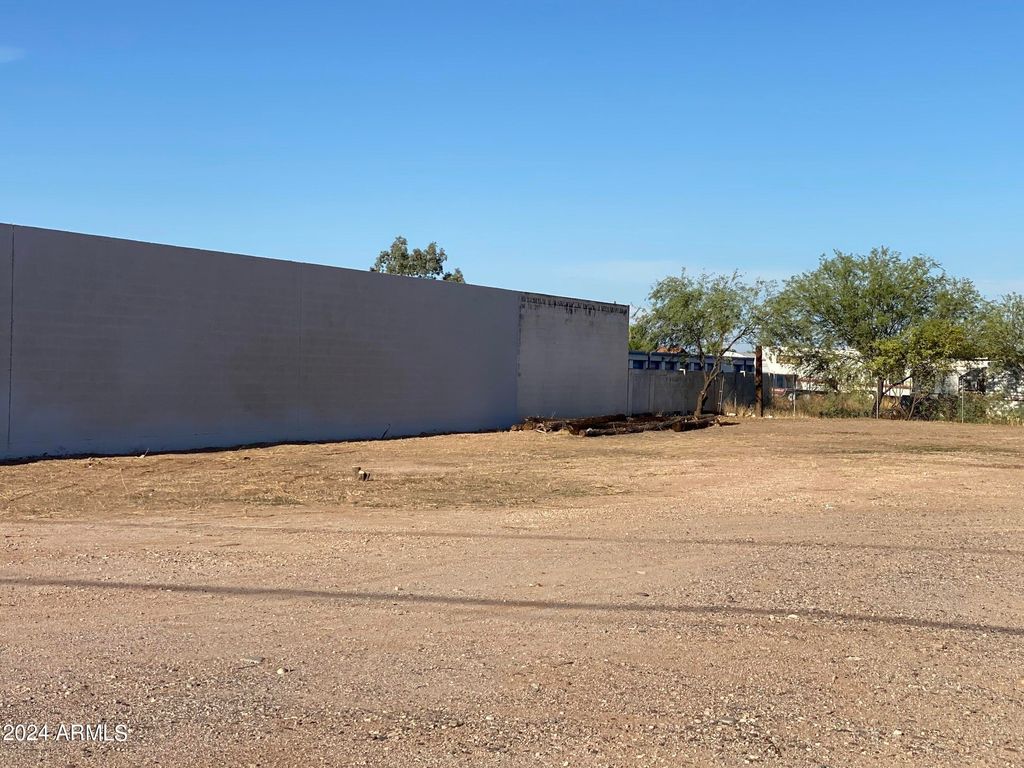 Image 8 of property listing at 1045 S ARIZONA Boulevard 7, Coolidge, AZ 85128