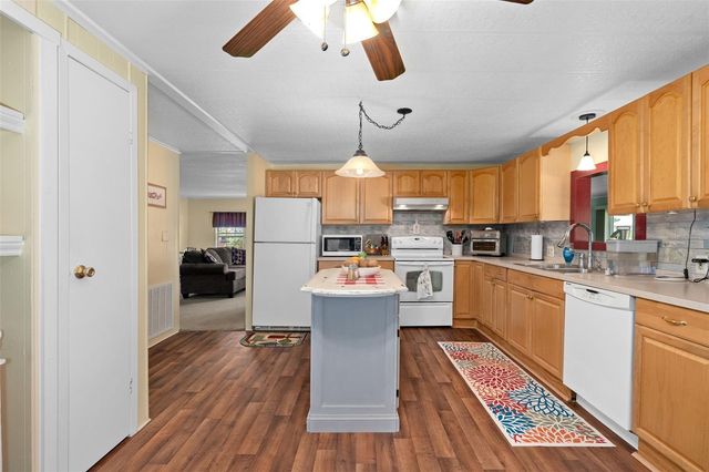 4 GALLINULE COURT, Fruitland Park, FL 34731