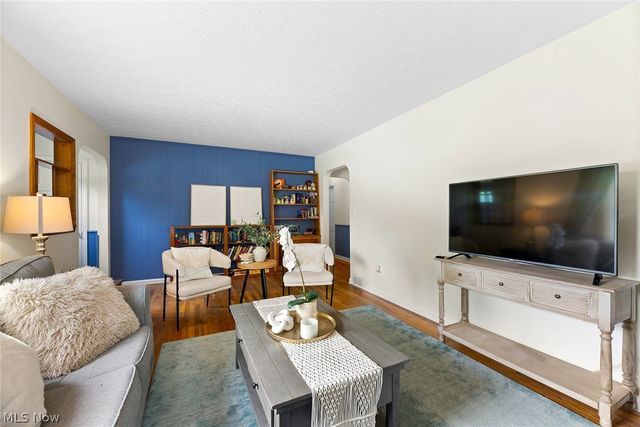 3668 Elm Road, Stow, OH 44224