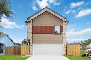 5608 Hollow Pines Drive, Houston, TX 77049