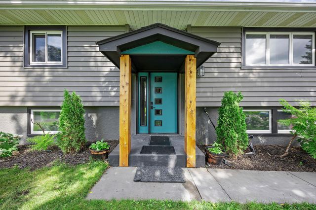 17125 Maple Lane SE, Prior Lake, MN 55372