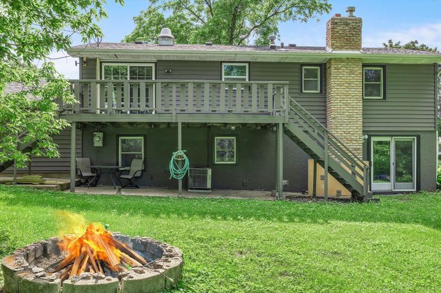 17125 Maple Lane SE, Prior Lake, MN 55372