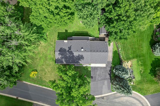 17125 Maple Lane SE, Prior Lake, MN 55372