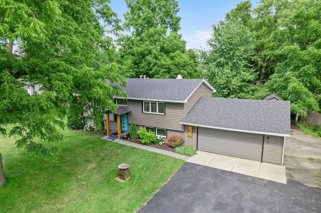 17125 Maple Lane SE, Prior Lake, MN 55372