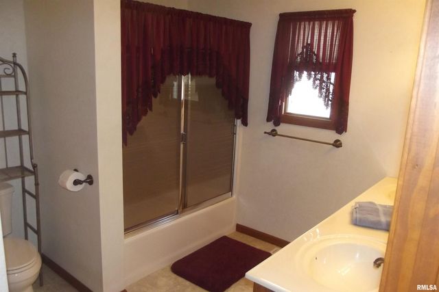 2212 Checkerberry Lane, Springfield, IL 62711