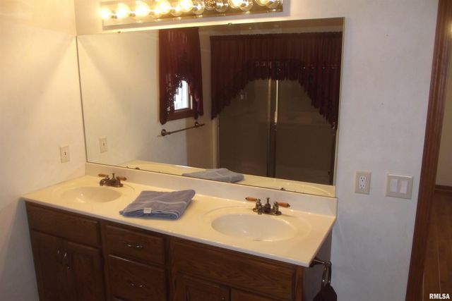 2212 Checkerberry Lane, Springfield, IL 62711