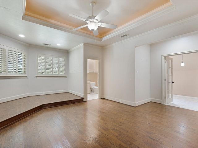2965 S Sunbeck Circle, Farmers Branch, TX 75234