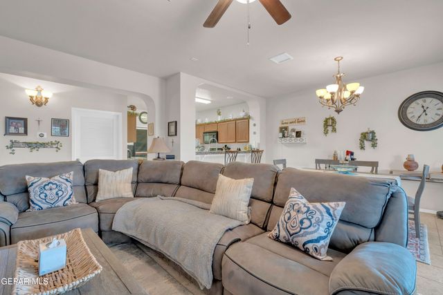 11148 REDSTONE COVE Drive, El Paso, TX 79934