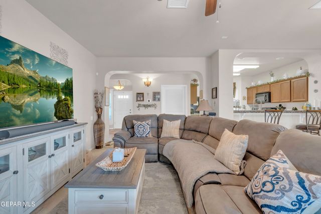 11148 REDSTONE COVE Drive, El Paso, TX 79934