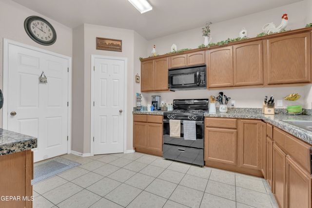 11148 REDSTONE COVE Drive, El Paso, TX 79934