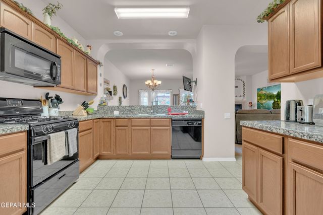 11148 REDSTONE COVE Drive, El Paso, TX 79934